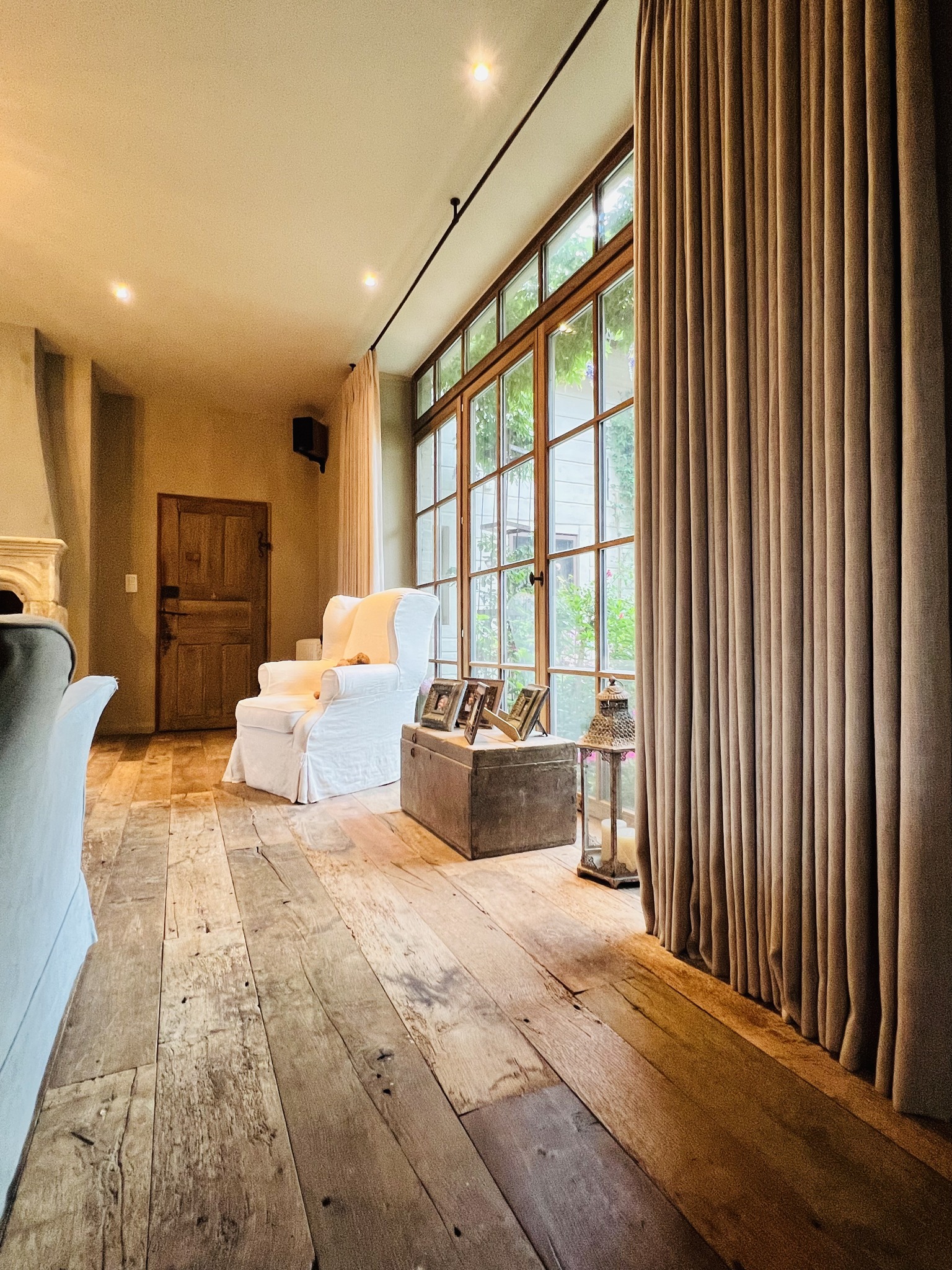 Exclusieve raamdecoratie in interieur